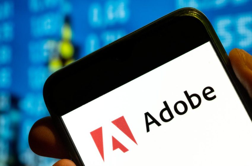  Adobe Launches Photoshop for Web With AI Tools