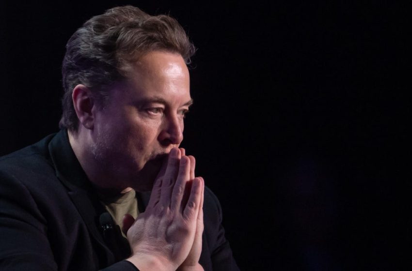  Elon Musk Uses X to Air His Grievances Over Apple-OpenAI Partnership. Here’s Why