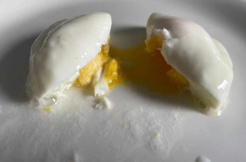  Microwave Poached Eggs Are the Best Breakfast Hack Since Sliced Bread