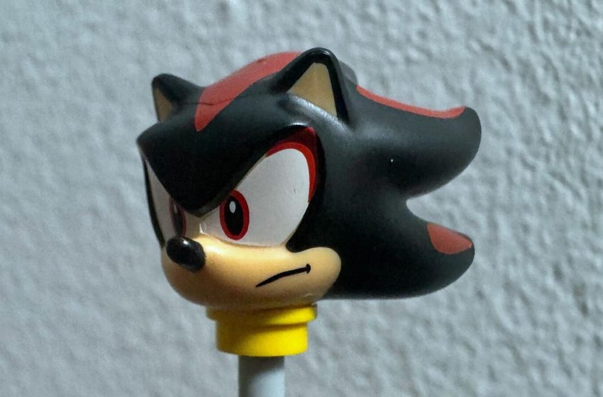  Build Shadow the Hedgehog’s Disembodied Head With This New Lego Set